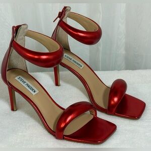 Steve Madden Metallic Red “Partay” - 7 1/2
Floor Sample - New W/O Box